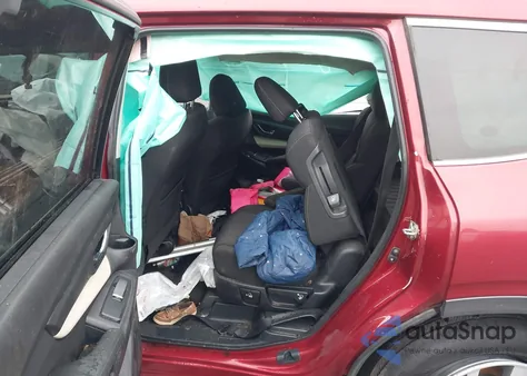 2019 Subaru Ascent Premium из США, поврежденный, VIN 4S4WMAFD2K3417308